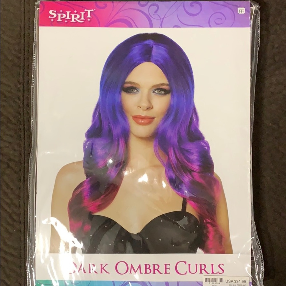 Purple/pink wig
